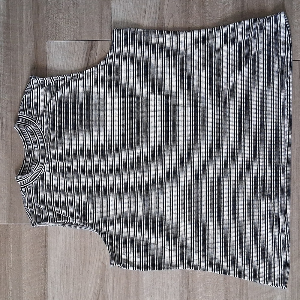 Apt. 9 Black And White Striped Tank Top Size XL